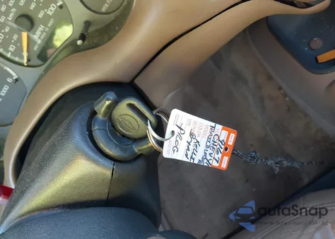 1999 Chevrolet Blazer Trailblazer из США, поврежденный, VIN 1GNDT13W7X2238044